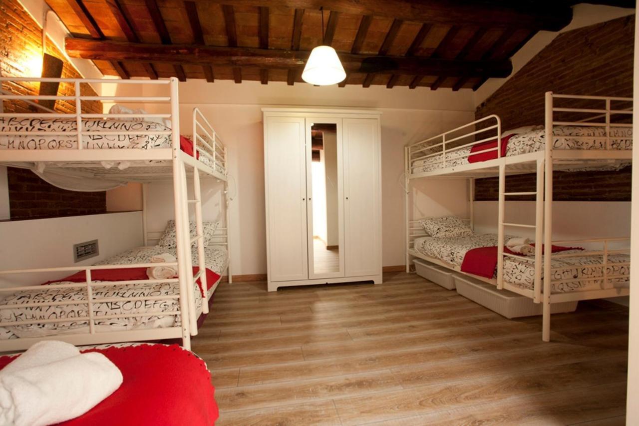 Hostel Coroleu House Barcelona