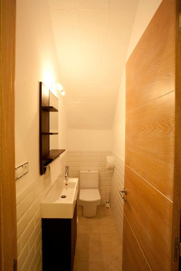 Hostel Coroleu House